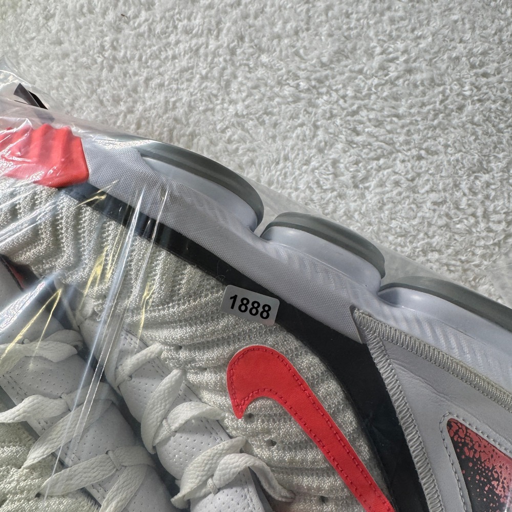 Nike LeBron 16 Low Shoes Mens Size 11 White Hot Lava Basketball 2019 CI1521-100 - Picture 9 of 9